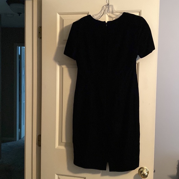 Black velvet A-like Talbots dress. Size 8 - Picture 2 of 3